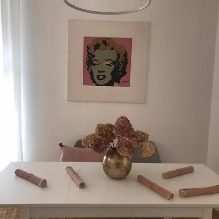 Apartment Congress *